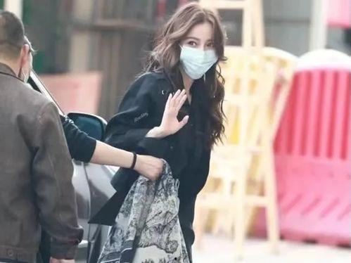吃瓜娱乐小蓝姐姐是谁,网络红人的魅力与影响力