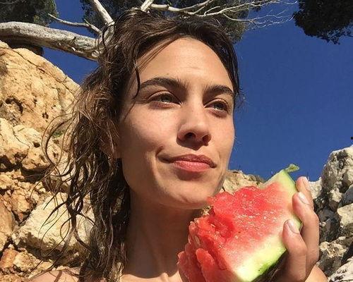 欧美娱乐圈吃瓜,揭秘明星们的“瓜田”秘闻