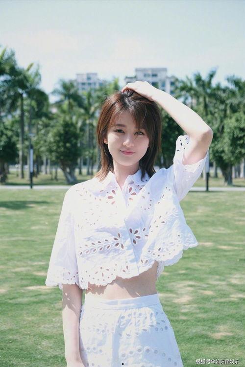 娱乐吃瓜酱和七七,揭秘娱乐圈背后的故事