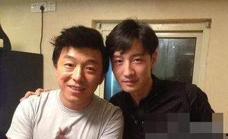 娱乐吃瓜男主角,揭秘吃瓜男主角背后的故事